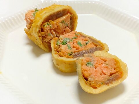 白ワインに日本酒に、大葉香るホヤの鮭焼売